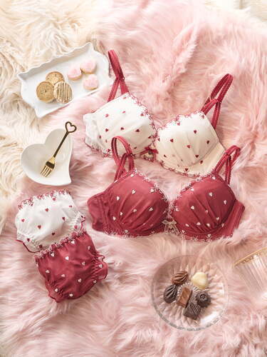 バレンタインインナー入荷しました♡